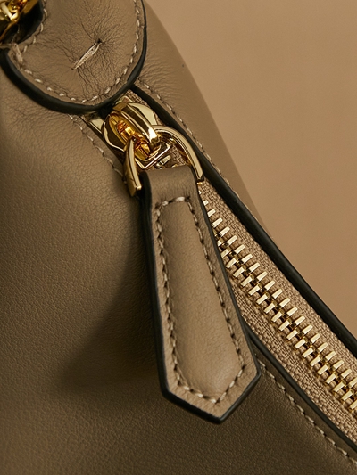 フェンディバッグ素材ディテール